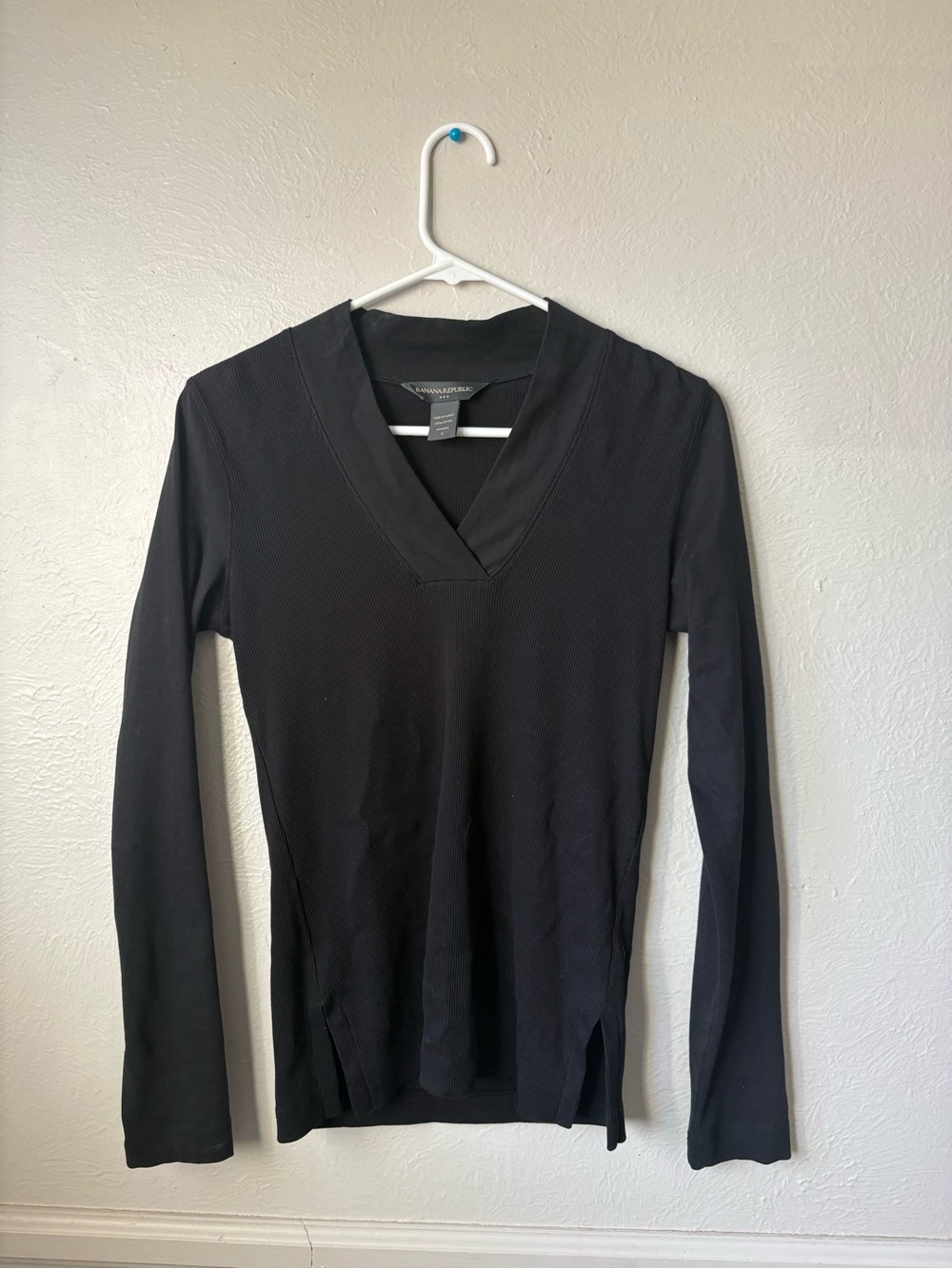 Banana Republic Black Long Sleeve V-Neck Top